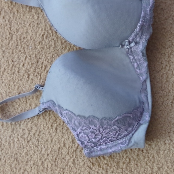 Motherhood Maternity Intimates Lace Nursing Bra No Wires Size 34D - Picture 2 of 10